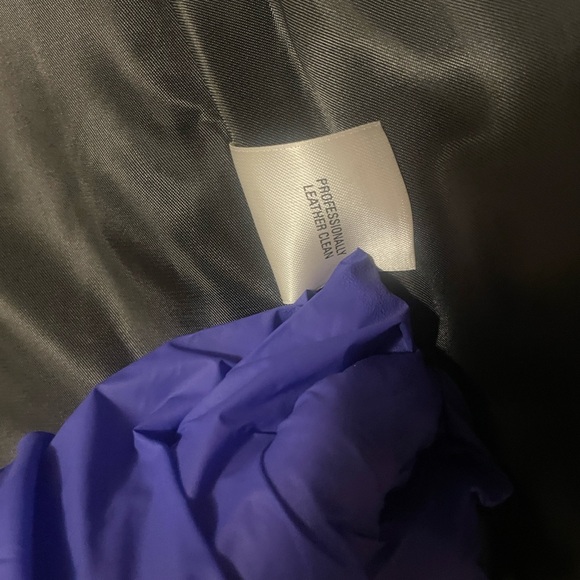 Women's Black lambskin leather Jacket - Picture 6 of 17